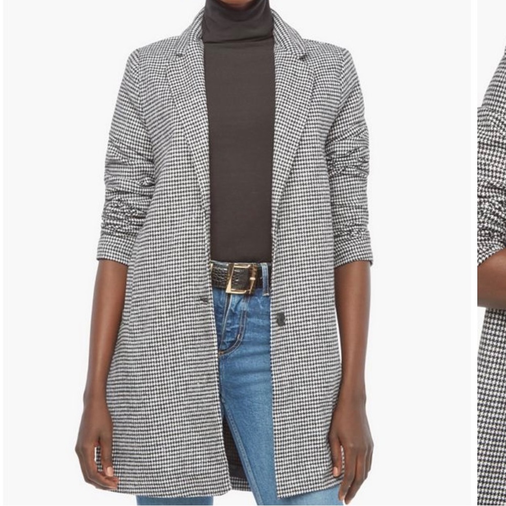 JustFab Ambiance black and white thigh length houndstooth coat size M